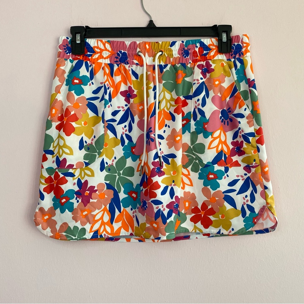NEW St John’s Bay Floral Summer/Spring Skort size Medium